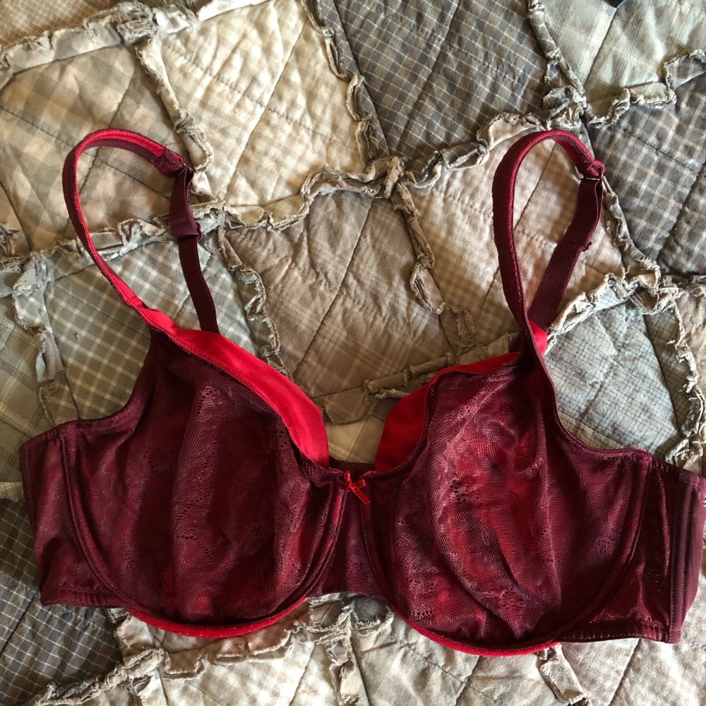 CACIQUE BRA SIZE 42D